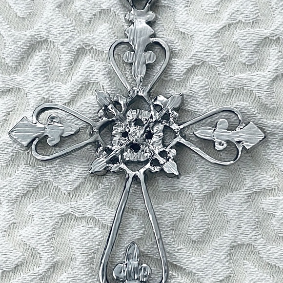 925 STERLING SILVER SIGNED 28” CHAIN WITH SILVER TONE CROSS D1-37 - Picture 4 of 6